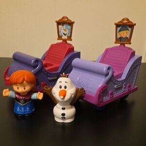 Little People Frozen Disney Anna And Olaf Parade Float & Figurines